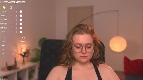 Emily  online show from February 6, 3:20 pm