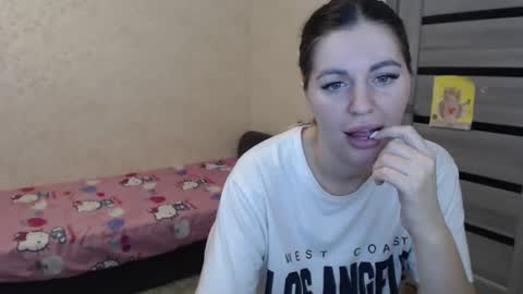 emilyfork online show from November 22, 9:41 am