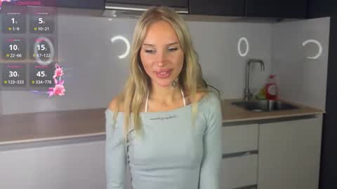 Emily online show from November 16, 7:27 pm