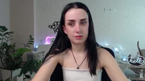 Snapshot of emilylayer chatting on February 22, 1:00 am Emyli online show from February 22, 1:00 am