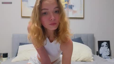 Emily online show from October 14, 11:30 pm