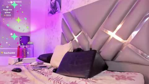         online show from November 24, 1:26 am