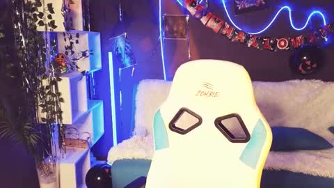 Emily online show from October 27, 2:00 am