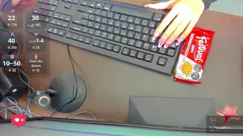 emilywilliis online show from February 18, 12:27 pm