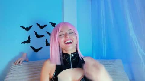    online show from October 19, 12:26 am