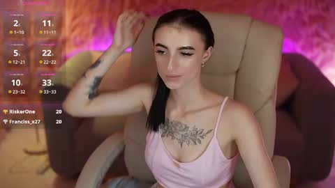 emilyymoon online show from July 19, 3:03 pm