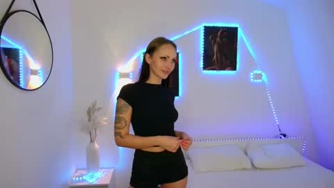 Emily online show from June 17, 8:30 am