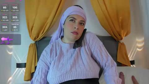 Snapshot of emira199 chatting on September 16, 7:50 pm emira199 online show from September 16, 7:50 pm