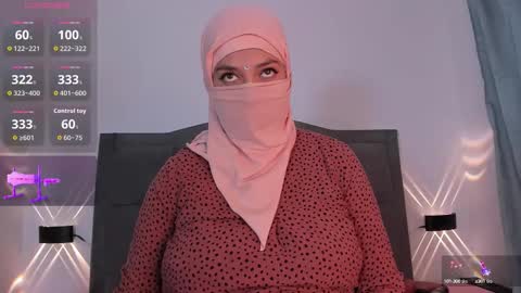 Snapshot of emira199 chatting on September 22, 7:40 pm emira199 online show from September 22, 7:40 pm