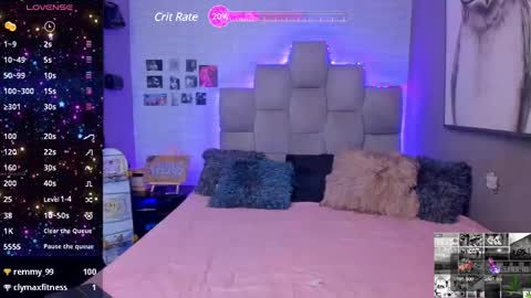 Snapshot of emma__15 chatting on January 6, 12:48 am emma  online show from January 6, 12:48 am