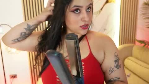 emma__walkerr_ online show from March 7, 8:09 pm