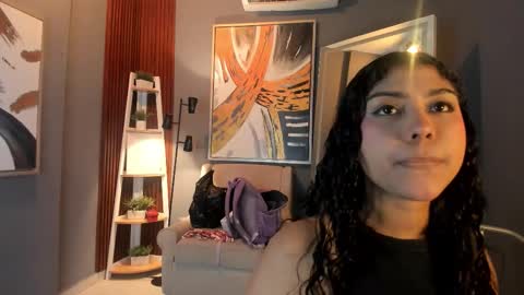 Snapshot of emma_alice_ chatting on October 7, 12:12 pm Alice online show from October 7, 12:12 pm