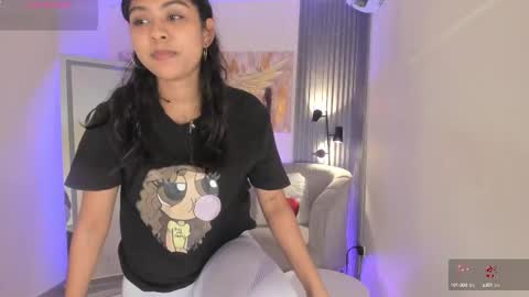 Snapshot of emma_alice_ chatting on February 24, 6:47 pm Alice online show from February 24, 6:47 pm