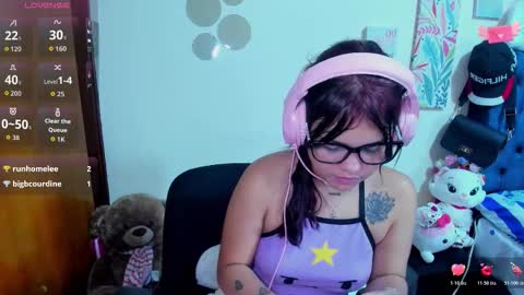 emma_boo_ online show from November 11, 7:38 pm
