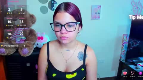 emma_boo_ online show from March 23, 3:28 pm