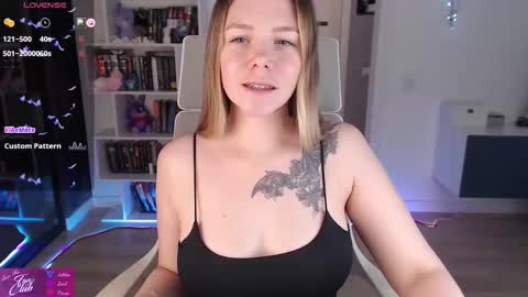 Emma online show from March 18, 8:58 pm