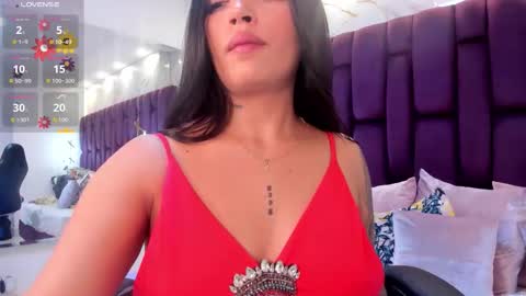 Snapshot of emma_carterr1 chatting on October 22, 5:14 pm pau online show from October 22, 5:14 pm