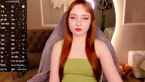 Snapshot of emma_chery chatting on February 25, 8:58 am Emma online show from February 25, 8:58 am