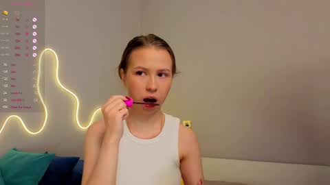 Emma online show from May 16, 2:08 am