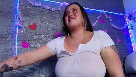 Emma Miel  online show from December 17, 11:44 pm