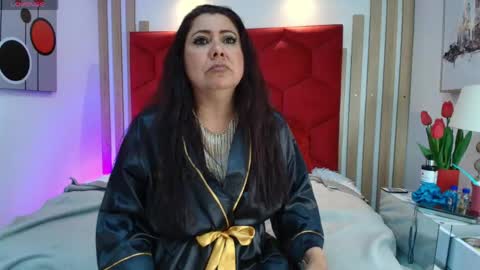 Emma 3 online show from April 14, 3:37 pm