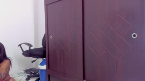 whises lits        online show from October 28, 2:51 pm