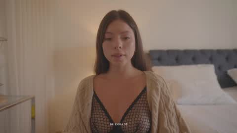 emma_lu1 online show from November 11, 4:53 pm