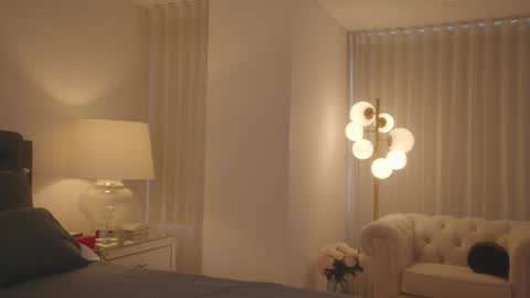 emma_lu1 online show from January 24, 6:35 pm