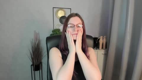 emma online show from March 27, 7:58 am