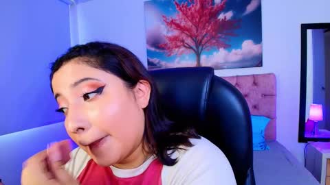 Emma Monserratt online show from November 18, 7:39 pm