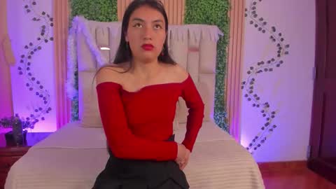 Emma You Love online show from December 22, 7:09 pm