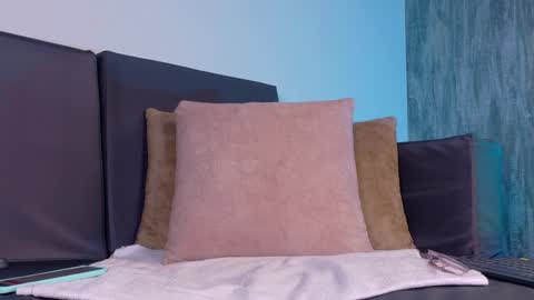 Emma Rouse Independent Model online show from April 19, 1:17 am