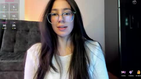 Emma online show from July 28, 10:53 pm