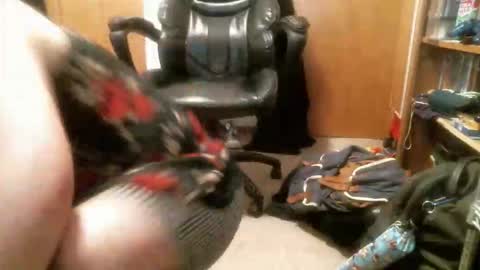 emma_the_boy online show from November 23, 9:40 am