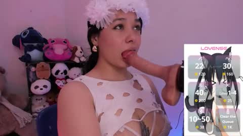  Emma  online show from January 18, 11:52 am