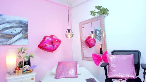 Emma  online show from February 12, 9:51 pm