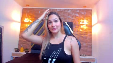 Snapshot of emmaa_white_ chatting on October 6, 4:58 pm EMMA online show from October 6, 4:58 pm