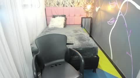 Emma Evans online show from January 30, 12:16 pm