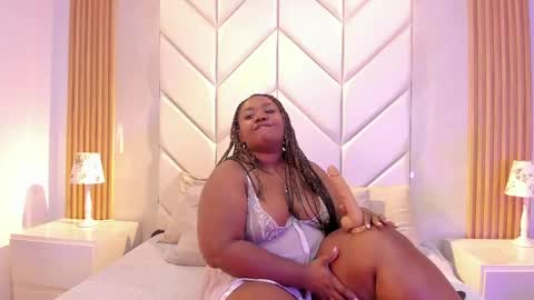 EmmaBrantt  online show from April 22, 4:30 am