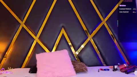 Emma online show from February 4, 1:37 pm