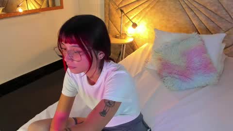           online show from March 28, 7:59 pm