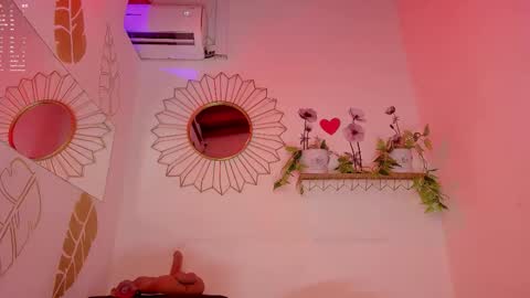 Emma Duque online show from November 2, 10:21 pm