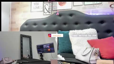 Emma online show from February 16, 2:04 pm