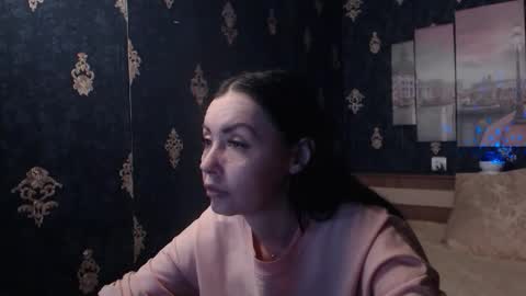 EmmaGoldX online show from February 5, 11:14 am