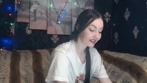 Snapshot of emmagoldx chatting on February 20, 1:36 am EmmaGoldX online show from February 20, 1:36 am