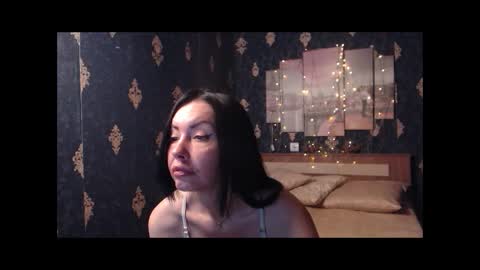 Snapshot of emmagoldx chatting on October 19, 7:24 am EmmaGoldX online show from October 19, 7:24 am