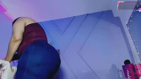  Emma  online show from October 22, 4:04 am