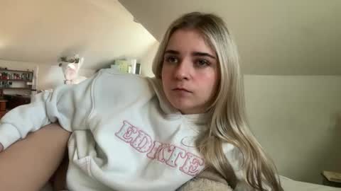 EmmaAngel online show from December 22, 6:03 pm