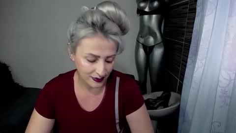 Emma online show from June 3, 8:47 pm