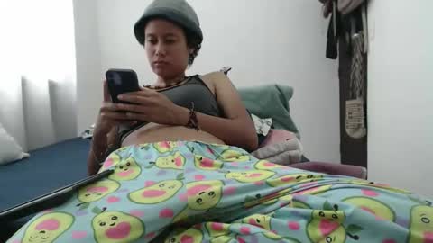 emmasweet95 online show from April 24, 5:15 pm